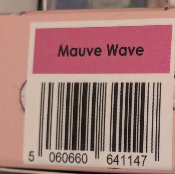 Lot of 3 Lip Balms Rebels Refinery The Beauty Crop Palm Balm It’s Skin Macron - Picture 9 of 11